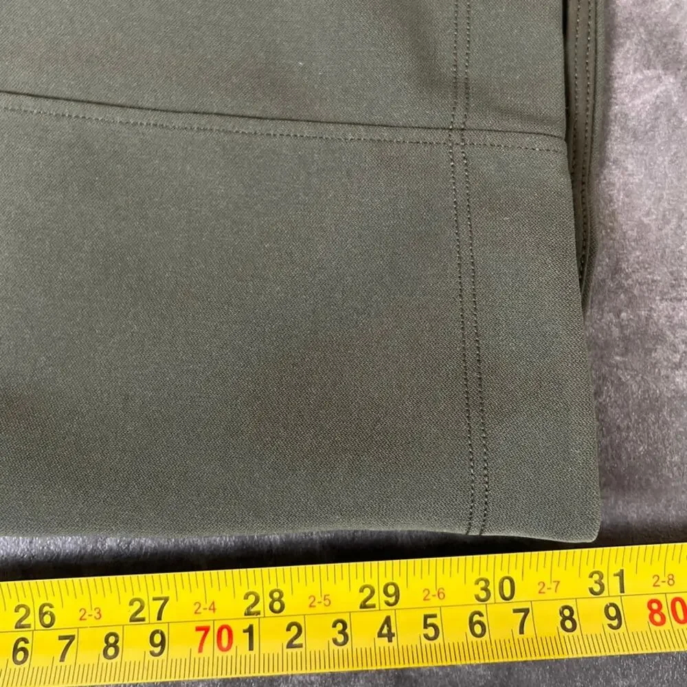 Lululelomen Size 12 NWT Straight Leg Sweats Green Women